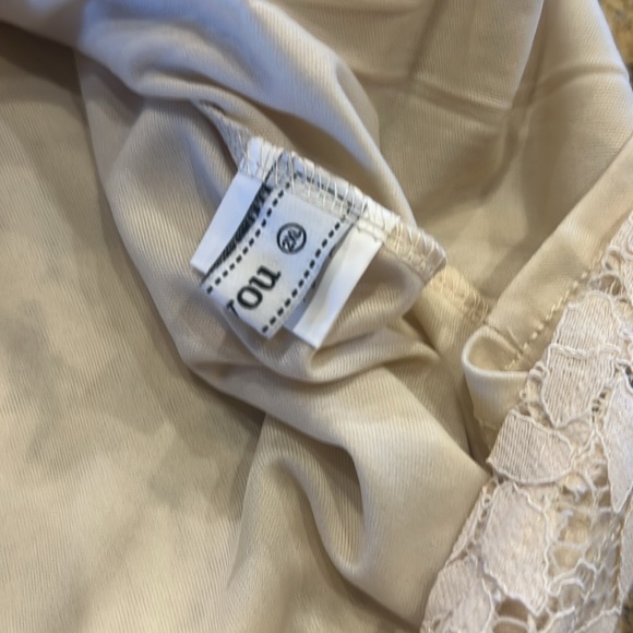 Berryou cream lace, halter top, XXL, NWT | offer in description - Picture 7 of 7